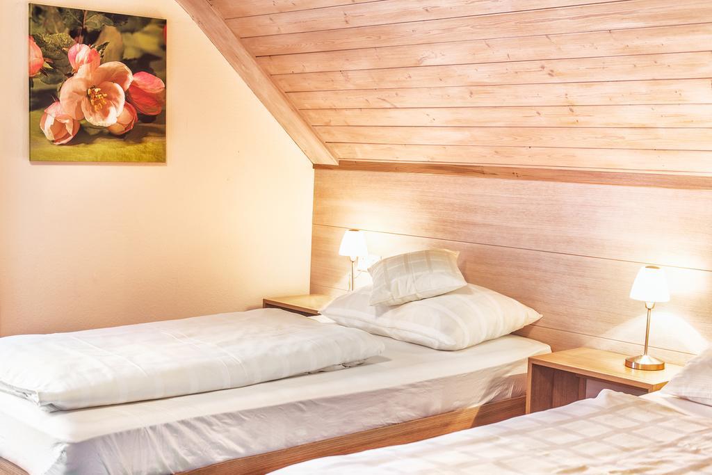 Kraners Alpenhof Bio Bed And Breakfast Pension Weissensee Luaran gambar